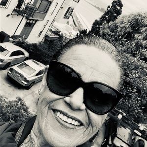 Meet your Posher, Neyda